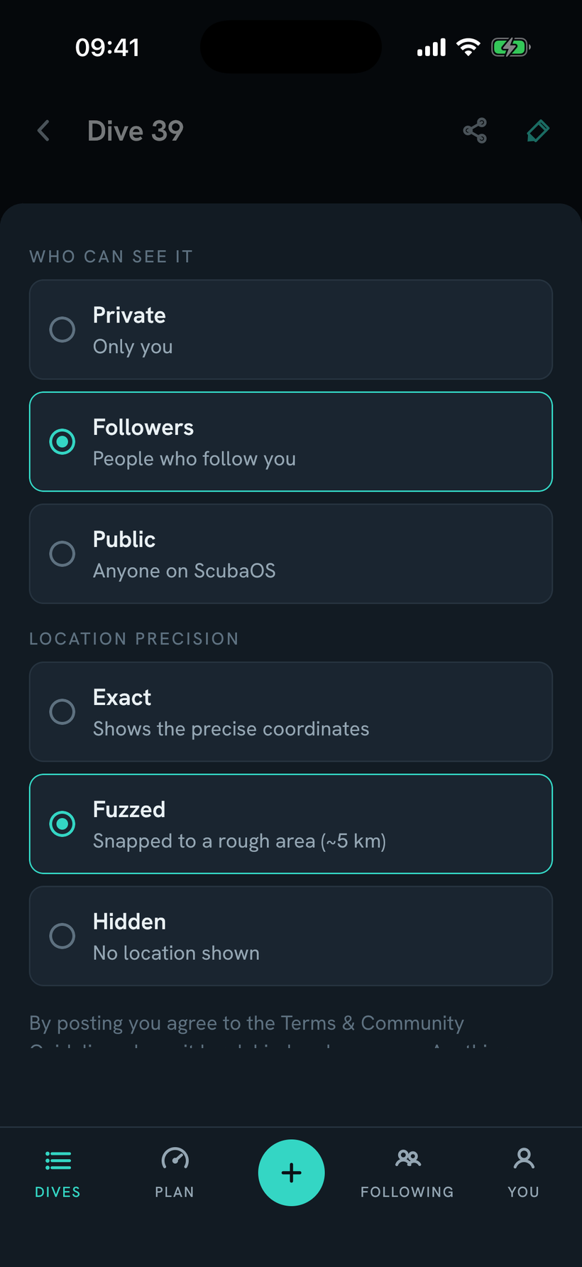 The privacy controls for a dive: who can see it (private, followers or public) and how precisely its location is shown (exact, fuzzed to a rough area, or hidden)